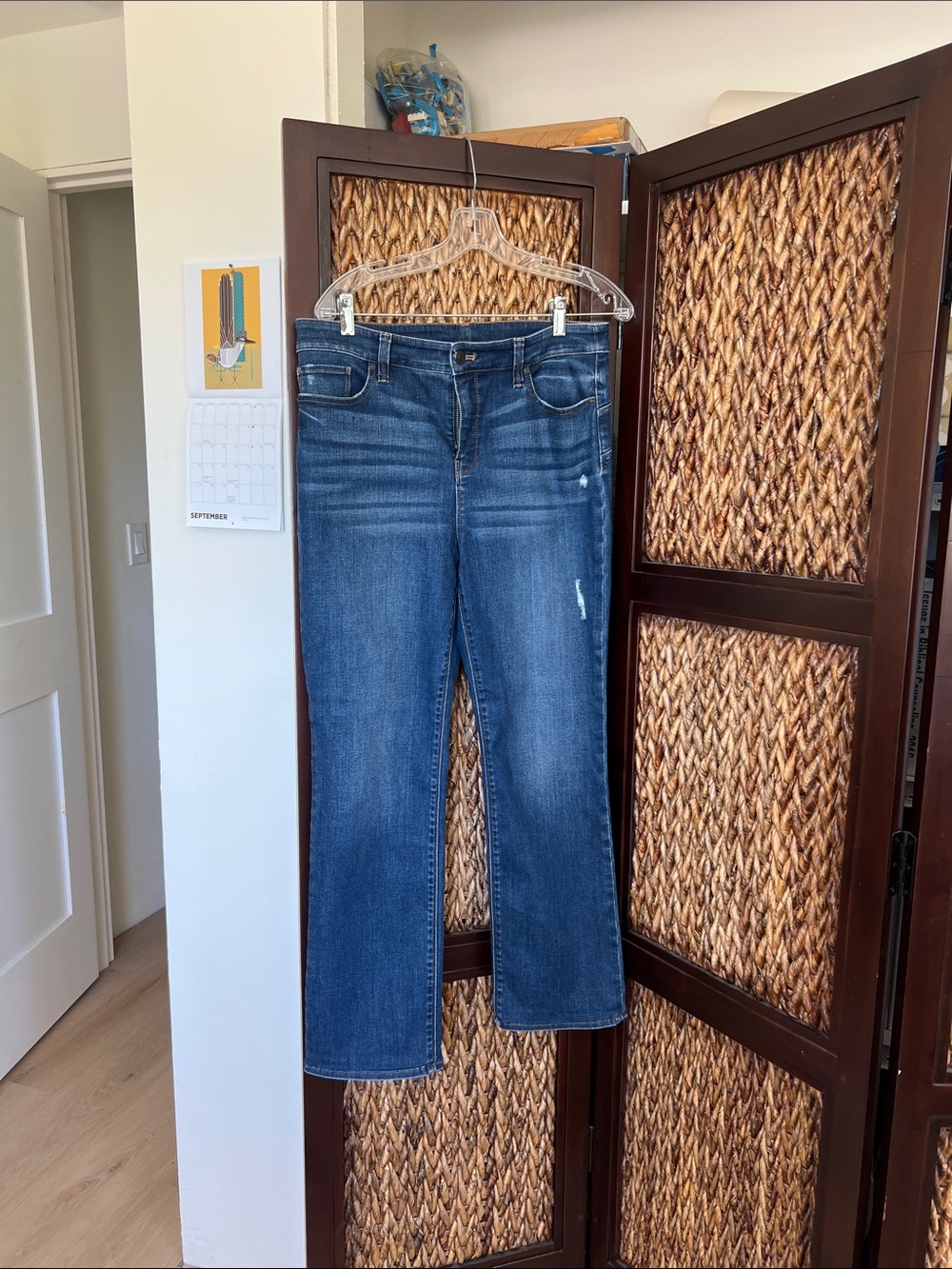 Chico’s stretch jeans boot leg Women's Dark Blue Straight-Leg Jeans sz 1